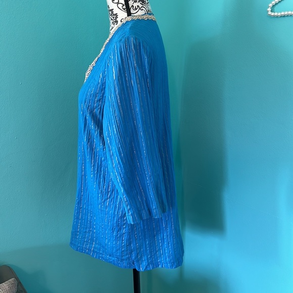 EUC Lilly Pulitzer Runic Blouse - Picture 2 of 7